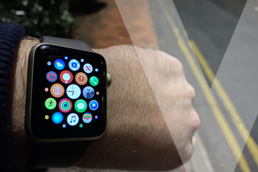 apple watch needs one thing - a fully working siri